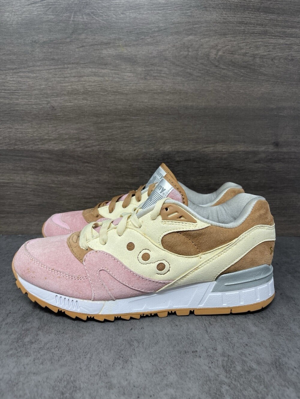 Saucony Extra Butter Shadow Master Space Snack Size 7.5 Mens Pink Lot 70146-1
